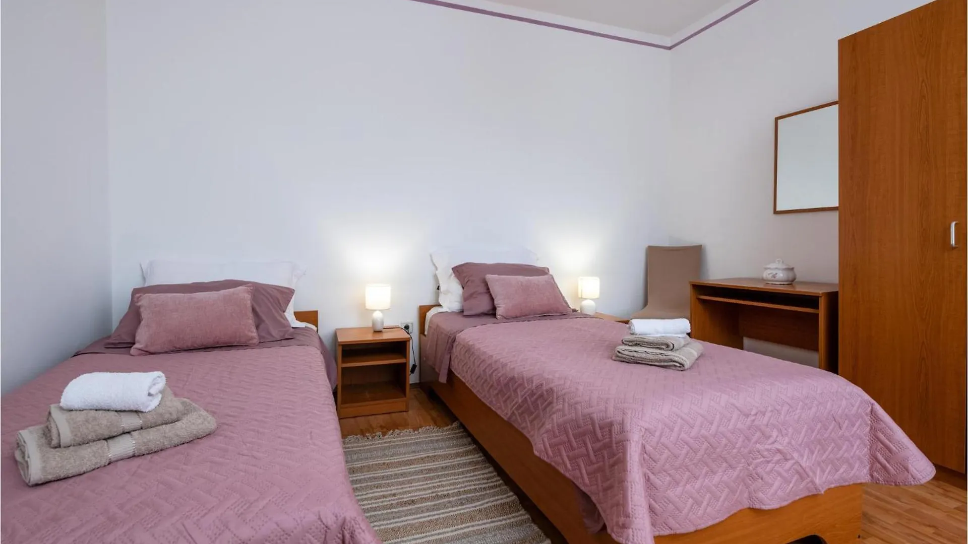 4 Bedroom Nice Home In Krnica